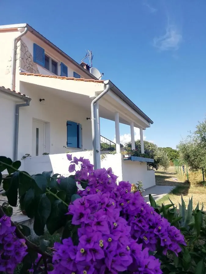 Apartment Helena Πούλα