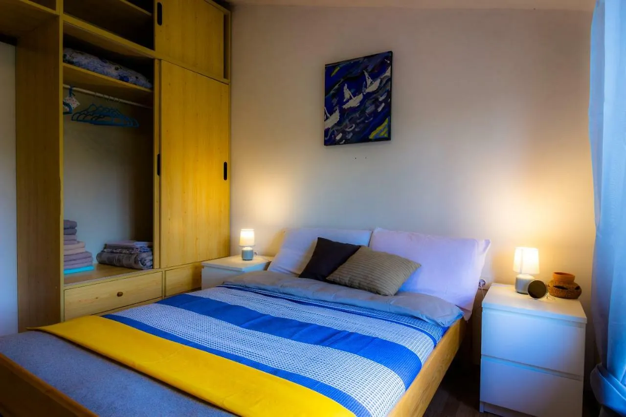 Apartment Helena Πούλα