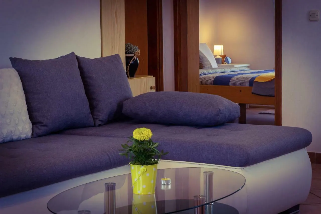 Apartment Helena Πούλα