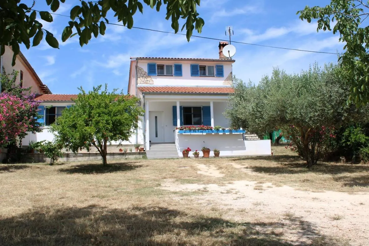 Apartment Helena Pula