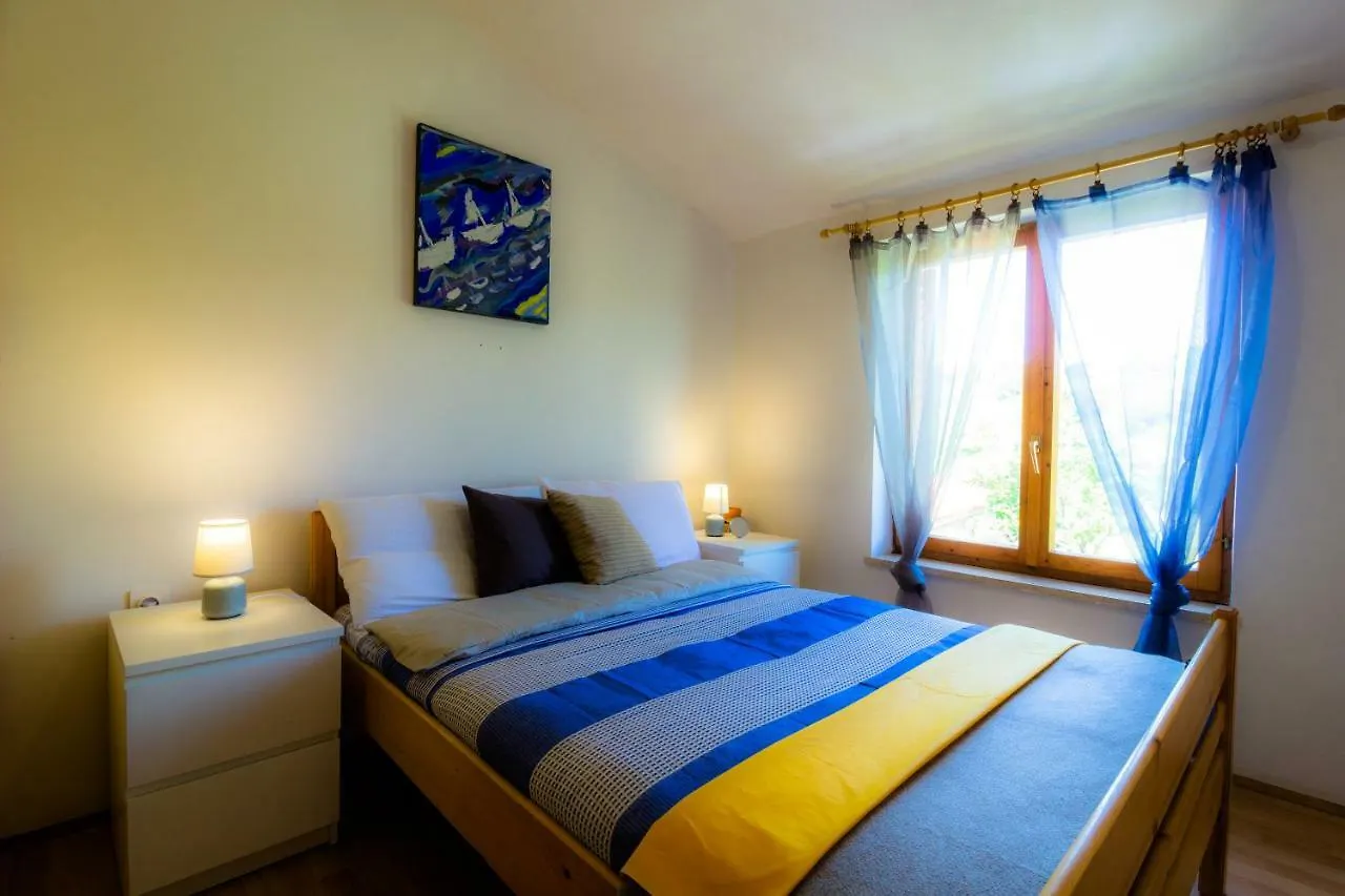 Apartment Helena Pula